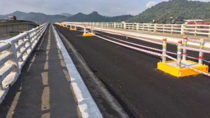 Gujarat bağlanmış Versova köprü araçlar için açılır