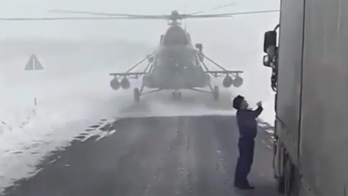 Rus askeri pilot yolu bulamayınca kamyon şoförüne sordu