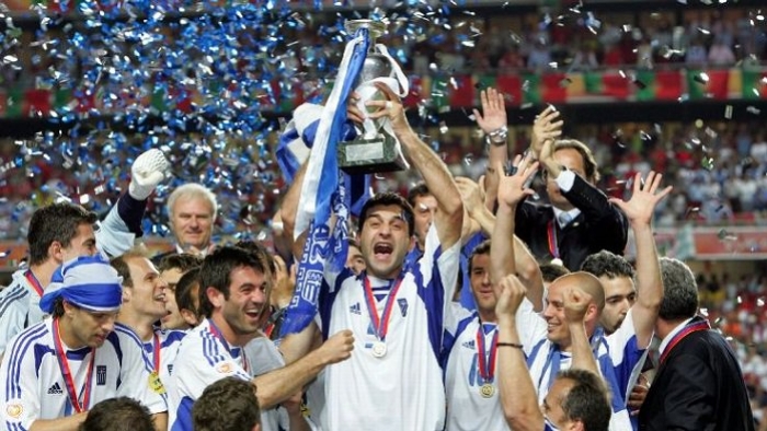 13 Yıl Önce: Yunanistan, Euro 2004'ü Kazanmak İçin Dünyayı Şaşkına çevirdi (video)