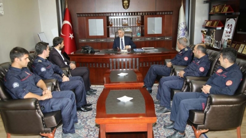 Elazığ itfaiyecileriden Başkan Yanılmaz’a Ziyaret