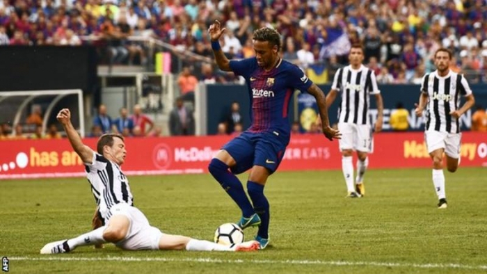 Neymar: Barcelona teknik direktörü Ernesto Valverde PSG raporlarını silkeledi